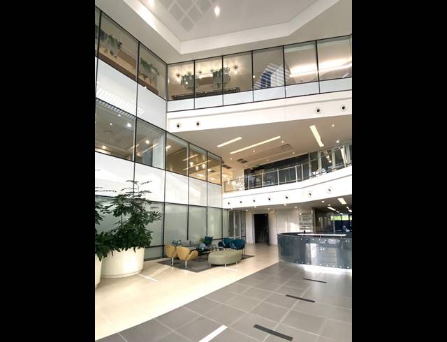 397M² OFFICE TO LET IN BRYANSTON